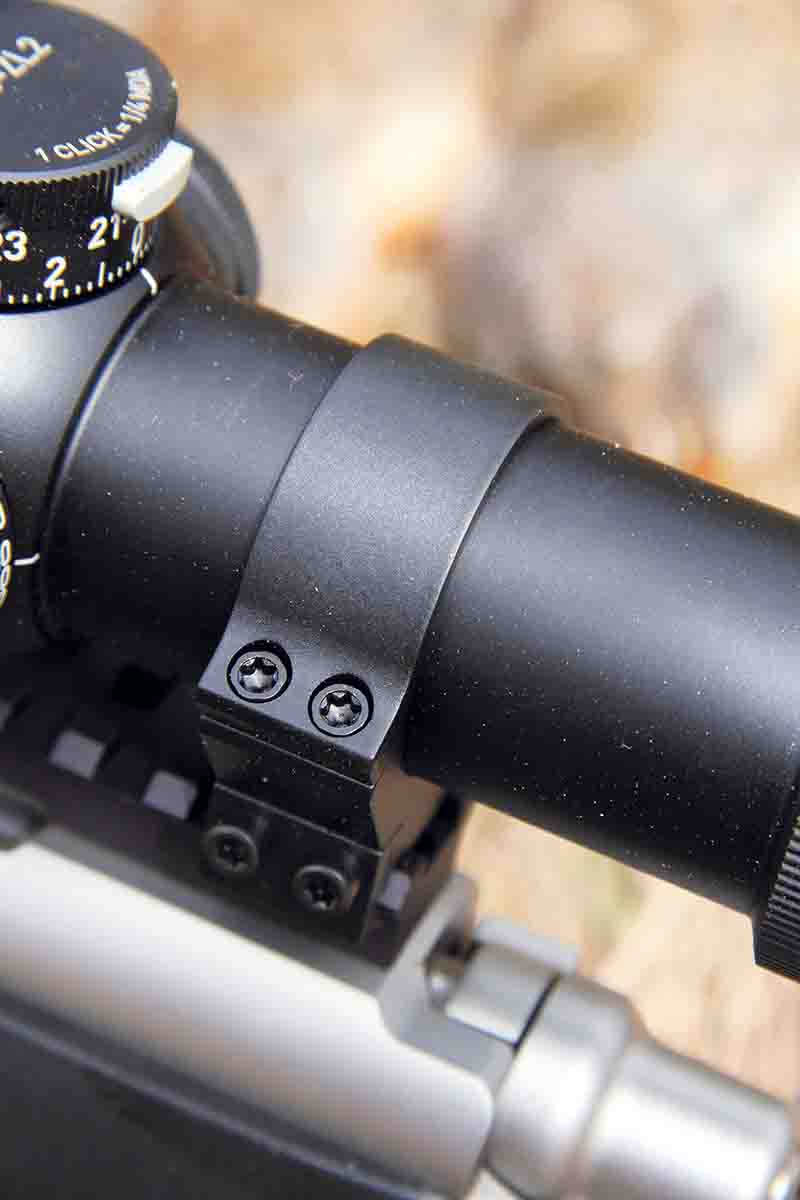 Patrick set the VX-5HD 4-20x 52mm CDS-ZL2 Side Focus Duplex riflescope in Leupold’s quality, steel PRW2 Precision Fit Rings for testing.